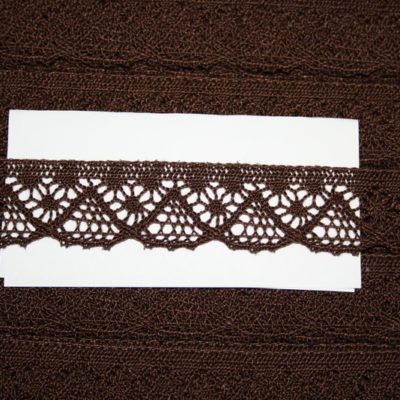borte braun Artikel aus dem renee-d.de Onlineshop: Häkelspitze in aubergine